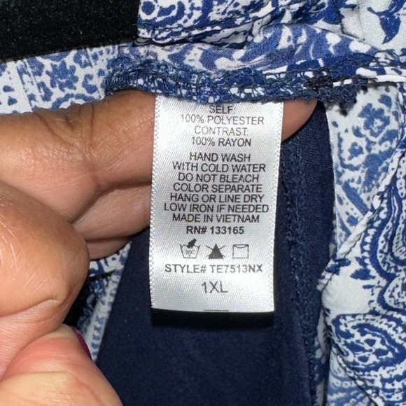 Everleigh  Women's Sleeveless Blouse Top Size 1XL - Picture 3 of 6